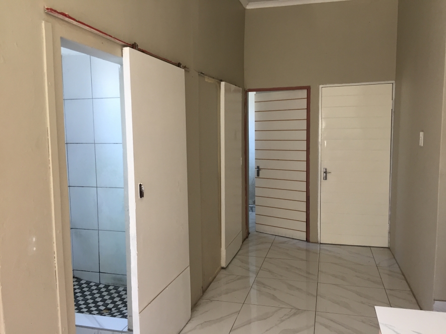 6 Bedroom Property for Sale in Quigney Eastern Cape